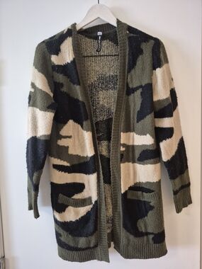 Design Lab Open-Front Camo Cardigan Sweater - Olive/Black/Cream